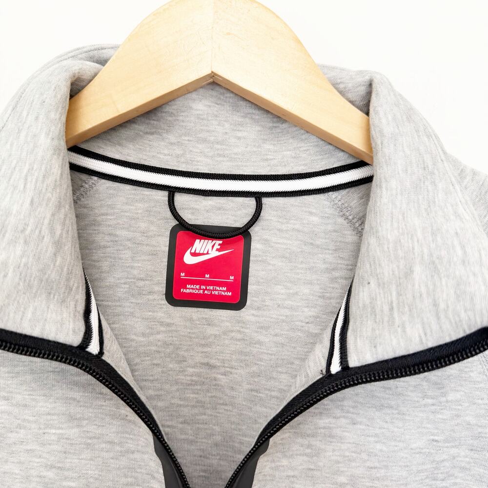 Nike Tech Gray Pullover Quarter Zip Sweatshirt Sz… - image 2